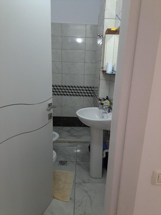 Aura Apartamento Vlorë Exterior foto